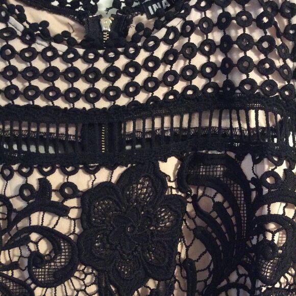 Gorgeous black corcheted dress peek a boos Large L lined stretch sleeveless - Picture 3 of 7